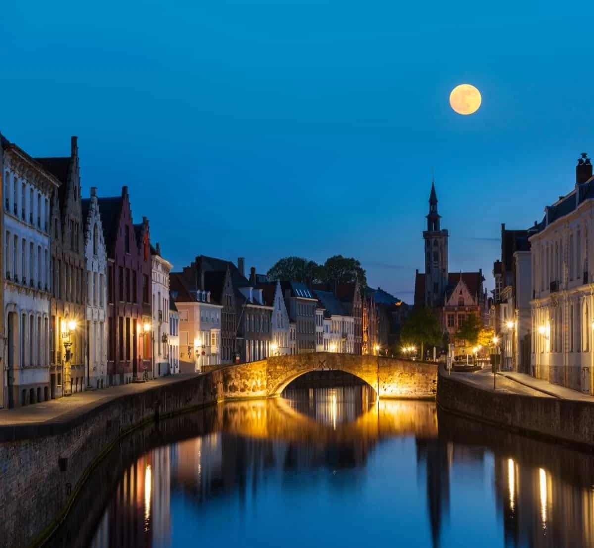 The Best of Holland and Belgium: Bruges to Amsterdam by Bike and Barge best-of-holland-belgium-bruges-amsterdam-bike-boat